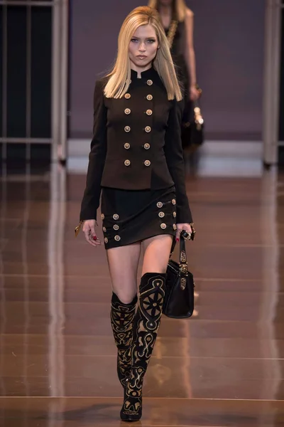 Look 20